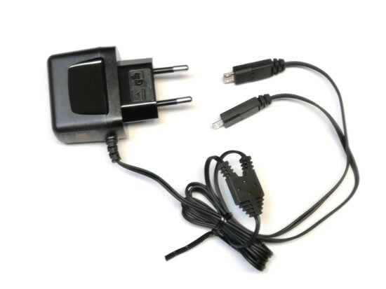 Cargador Motorola T62 T82 T92 salida doble micro-USB